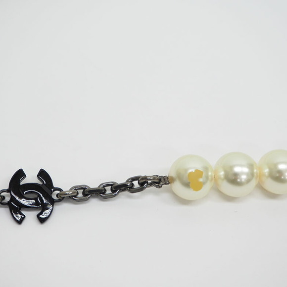 CHANEL pearl Y-shaped necklace 05P black pendant ladies - Picture 6 of 9